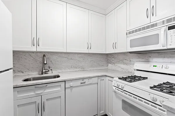 Sold by Douglas Elliman | media 16