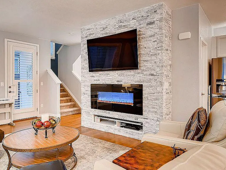 662 E Hinsdale Ave — Photo 11