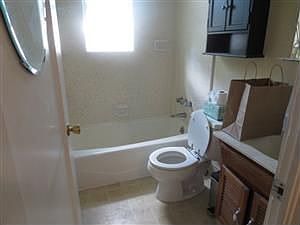 4th image of 1565 E Harvard Ave
