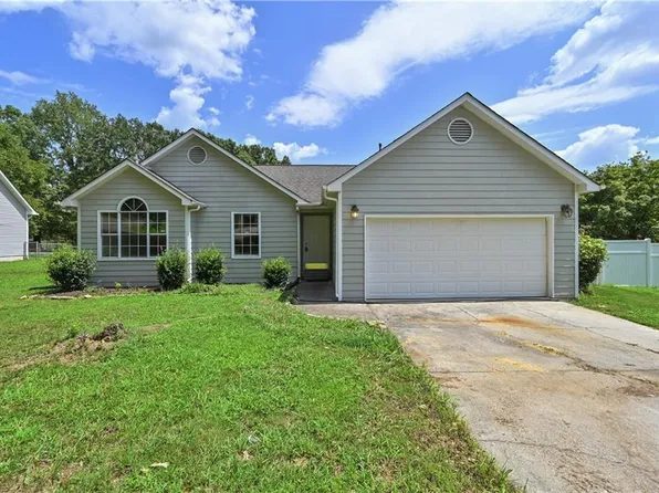 103 River Meadow Dr, Calhoun, GA 30701