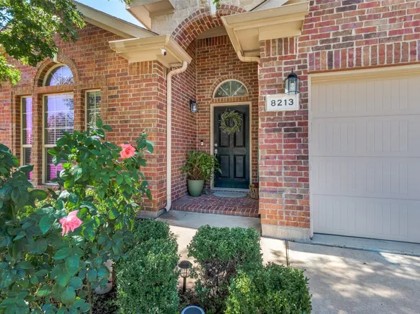 8213 Deer Bluff Ln, Fort Worth, TX 76179
