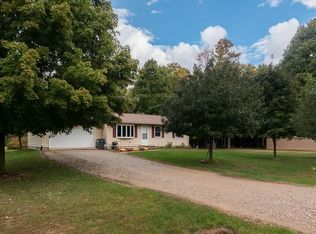 28760 34th Ave, Mattawan, MI 49071