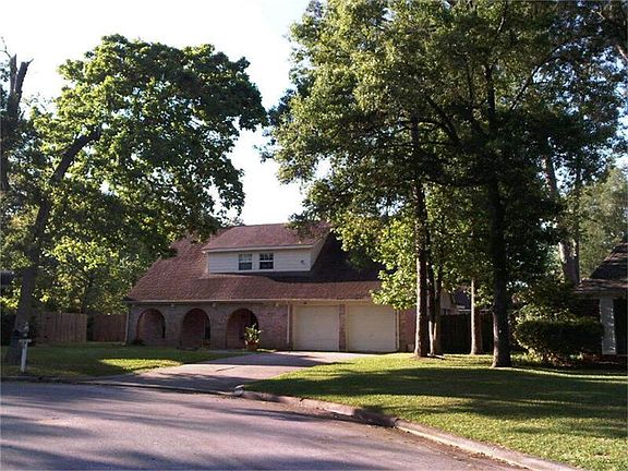 2nd image of 207 Mariner Ct