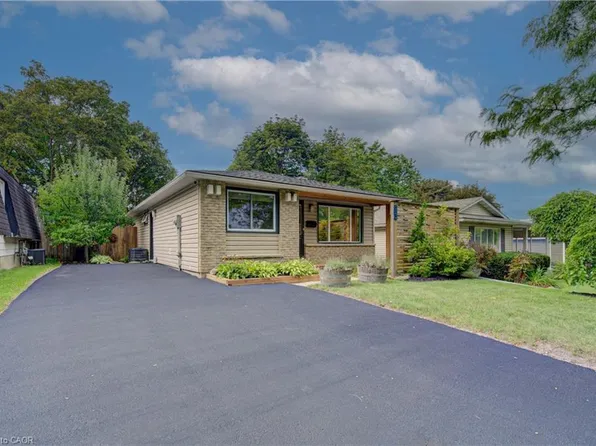73 Christopher Dr, Waterloo, ON N2J 4J6