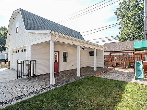 3rd image of 138 Woodstock Ave