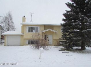 8540 Rosalind St, Anchorage, AK 99507