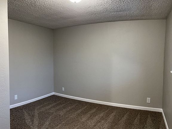 4th image of 300 E 6th Ave APT 14