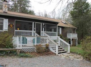 136 Little River Farms Rd, Bumpass, VA 23024