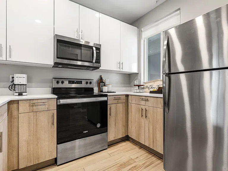 The Apartments at The Isles of Porto Vista — Photo 50