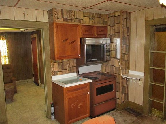 4th image of 1515 5th St