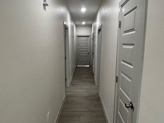4th image of 1214 E Adams Ave #B