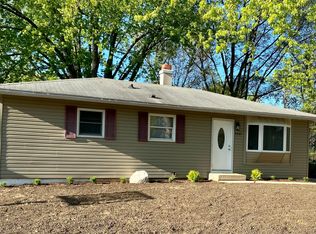 4907 Rose St, Crystal Lake, IL 60014