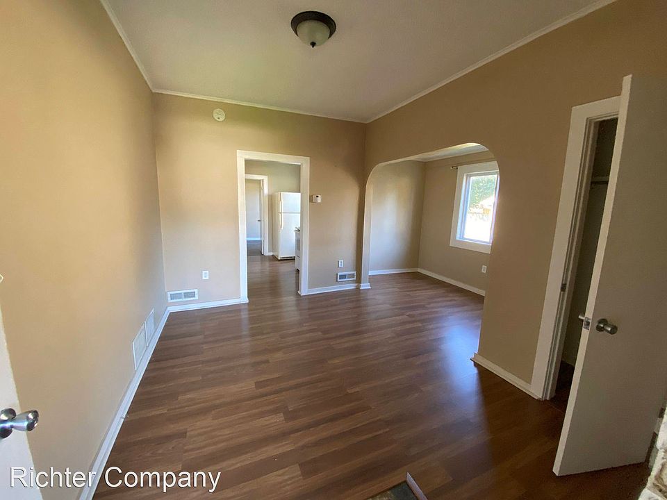 2nd image of 90 E Mark St APT 1