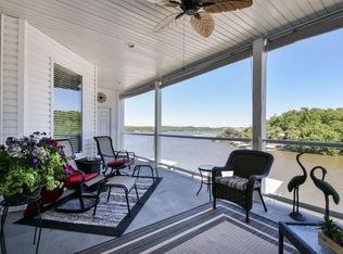 186 Sunset Palms Dr, Camdenton, MO 65020