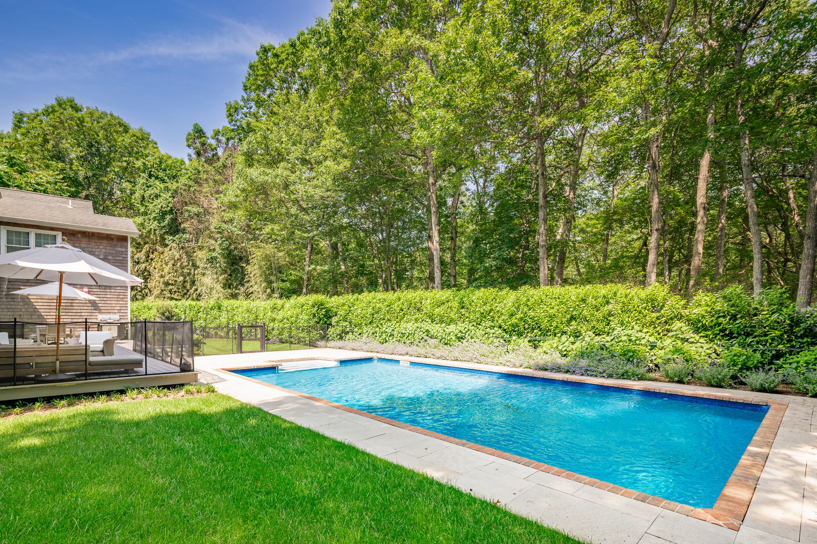  Heated in-ground pool