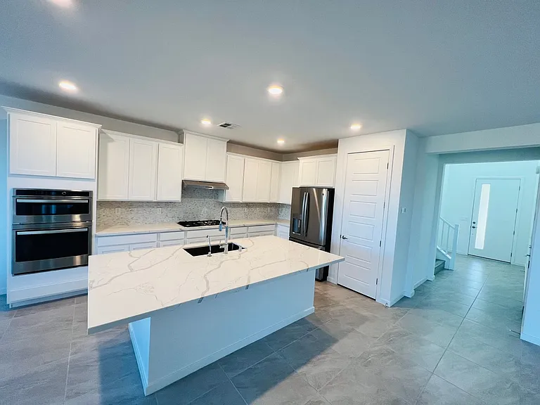 758 Spirit Lake St — Photo 14