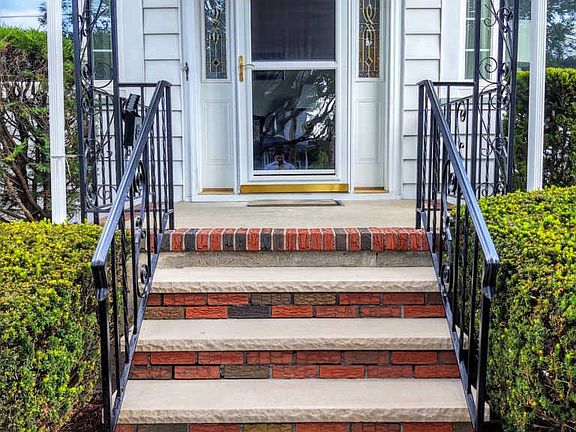 4th image of 646 Tioga Ave