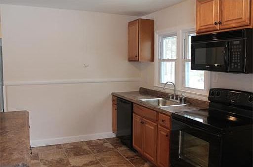 4th image of 28 Bellridge Dr