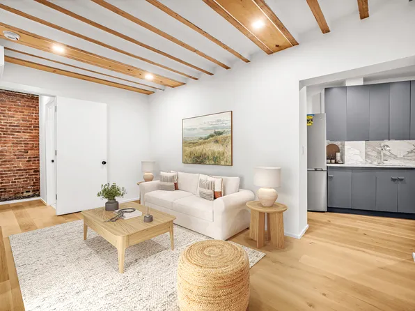 2 West 16th Street image 2 of 10