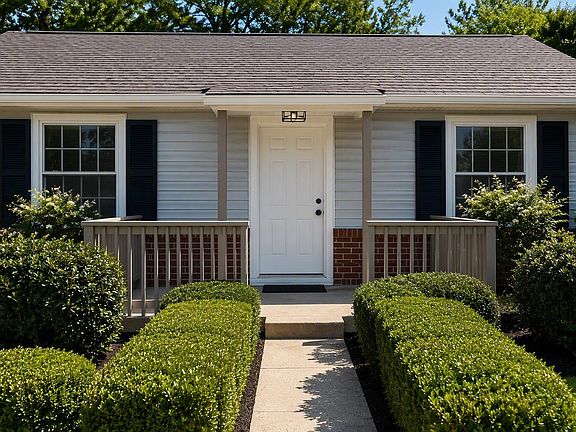 2nd image of 638 Sannoner Ave