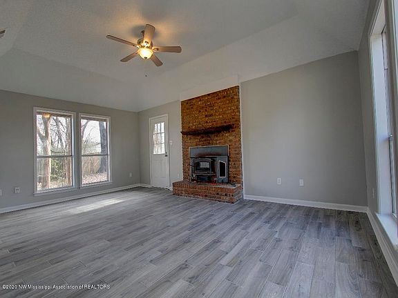 3rd image of 5760 Ingleside Dr