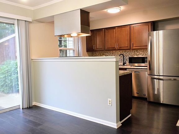 3rd image of 15743 Ambiance Dr