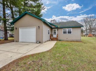 313 W 5th Ave, Reed City, MI 49677