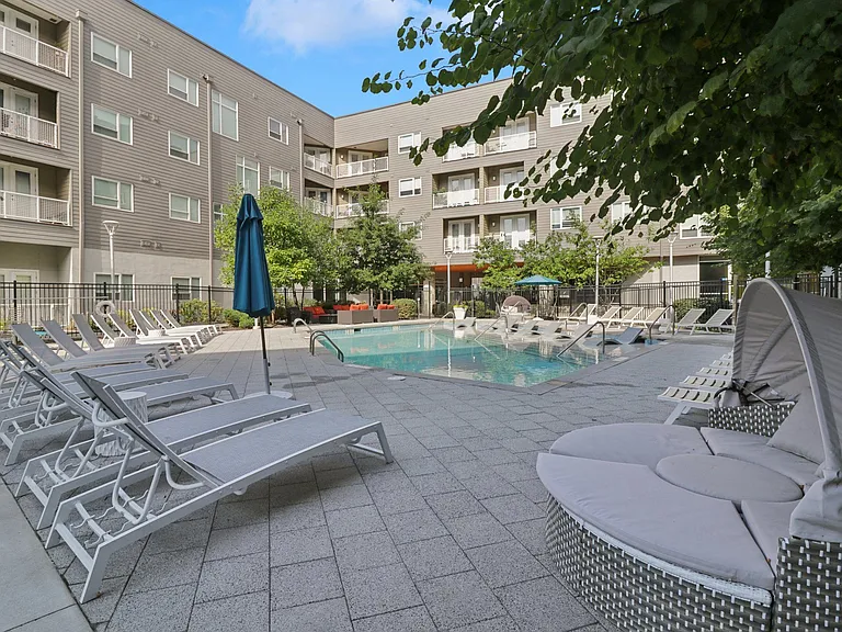 Gallerie Apartments — Photo 45