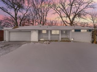 11216 Minnetonka Blvd, Minnetonka, MN 55305