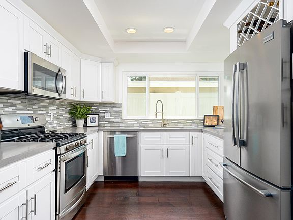 4th image of 2166 Kristin Ln #3