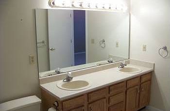 2nd image of 204 Buckingham Cir