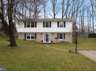 8204 Blairton Rd, Springfield, VA 22152