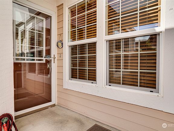 3rd image of 2536 N Narrows Drive #15