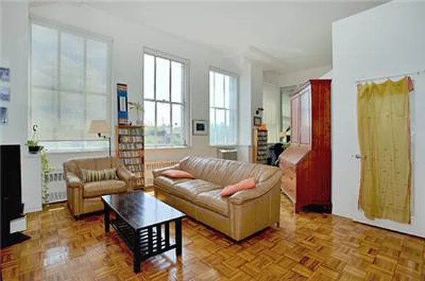 Sold by R New York | media 6