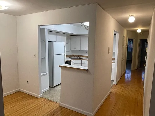 Rented by 18 REALTY | media 31