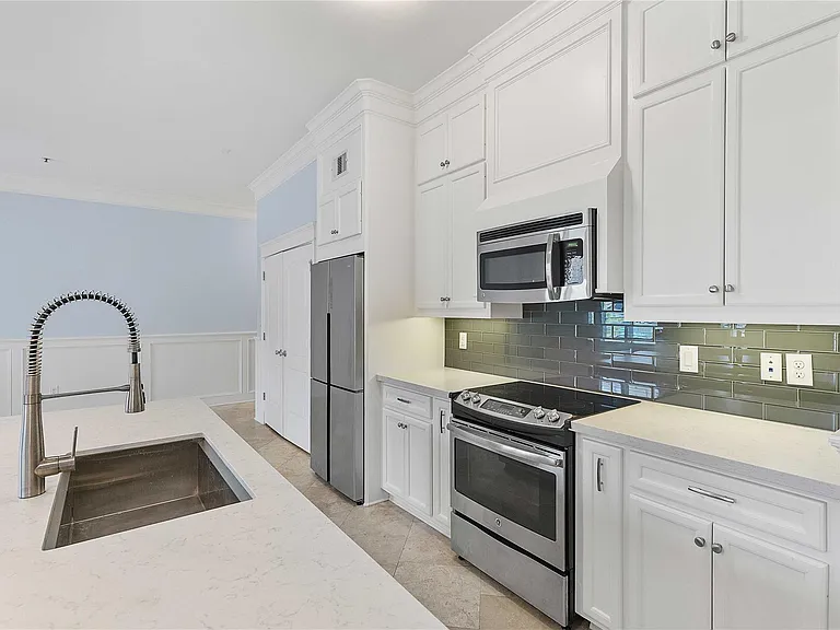 2802 Morrison St #106 — Photo 4
