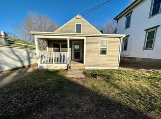 34 Main St, Limerick, ME 04048