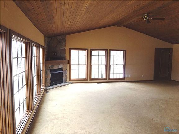 5th image of 8566 Foxfire Lake Dr #6