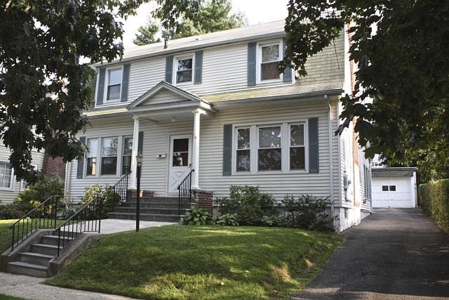1st image of 16 Pocono Ave