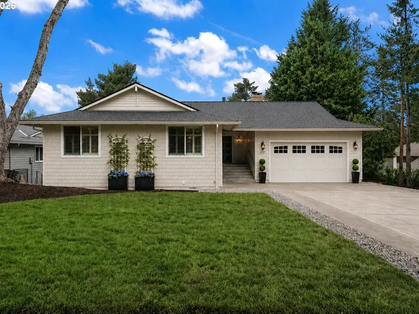 2157 Wembley Pl, Lake Oswego, OR 97034