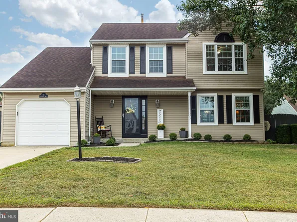 5 Hawthorn Way, Clayton, NJ 08312