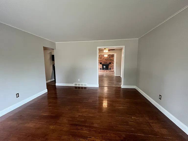 13643 Irvington Ct — Photo 2