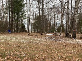 2 Port Douglas Rd, Keeseville, NY 12944