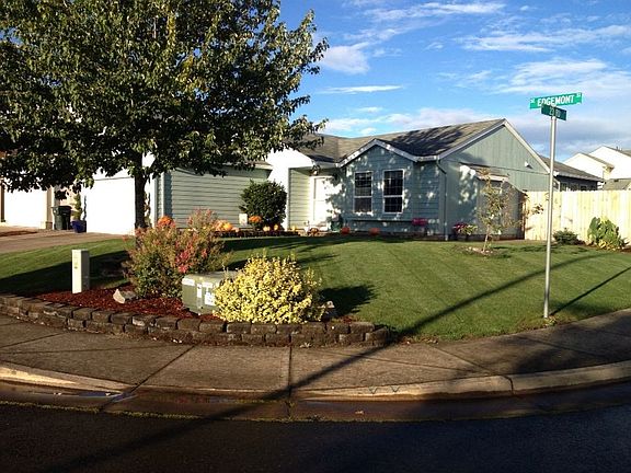Corner lot