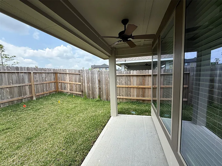 31961 Retama Ranch Ln — Photo 24