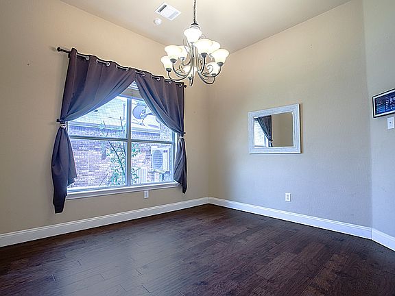 5th image of 226 Starlight Dr