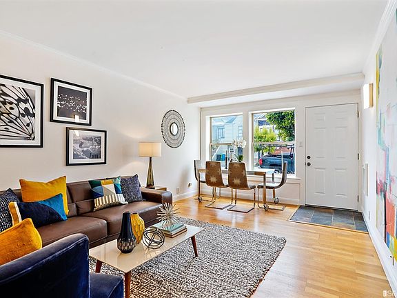 4th image of 129 Park St
