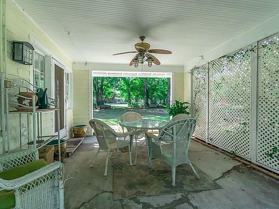 3rd image of 3152 16th St