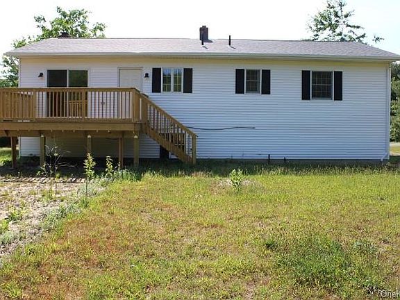 4th image of 14 Sherwood Dr