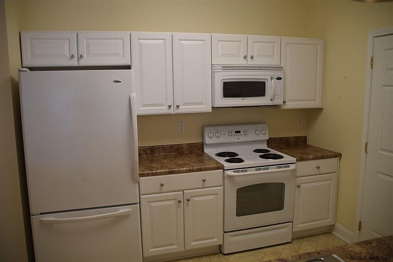 3rd image of 203 N RIDGE